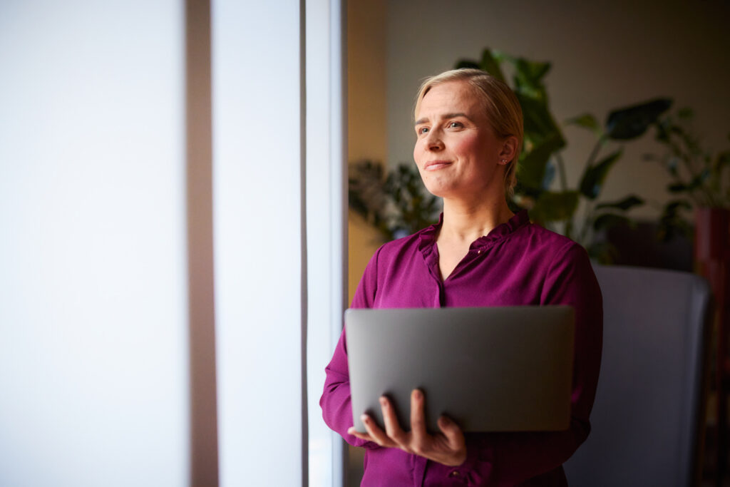Business Booster on käytännönläheinen myynnin ja liiketoiminnan koulutusohjelma oppisopimuksella. Kehitä myyntiäsi strategiselle tasolle ja suorita 1–2 tutkinnon osaa.